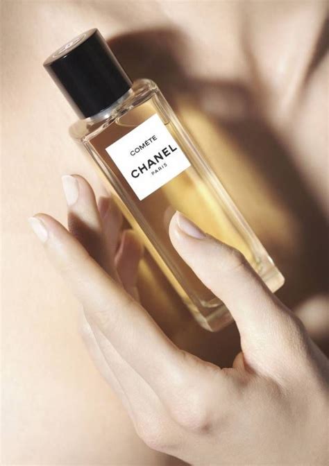 Chanel Comète: the Charms of a Spring Garden.